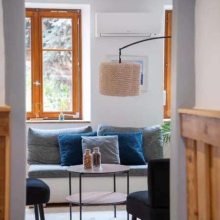 Super Broussard Деревянный коттедж